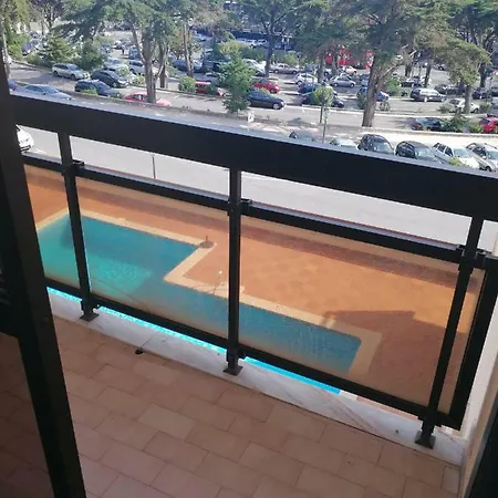 Luxo Piscina 에수투릴