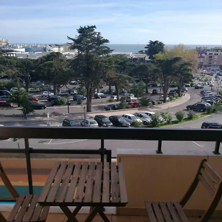 Luxo Piscina 아파트 에수투릴